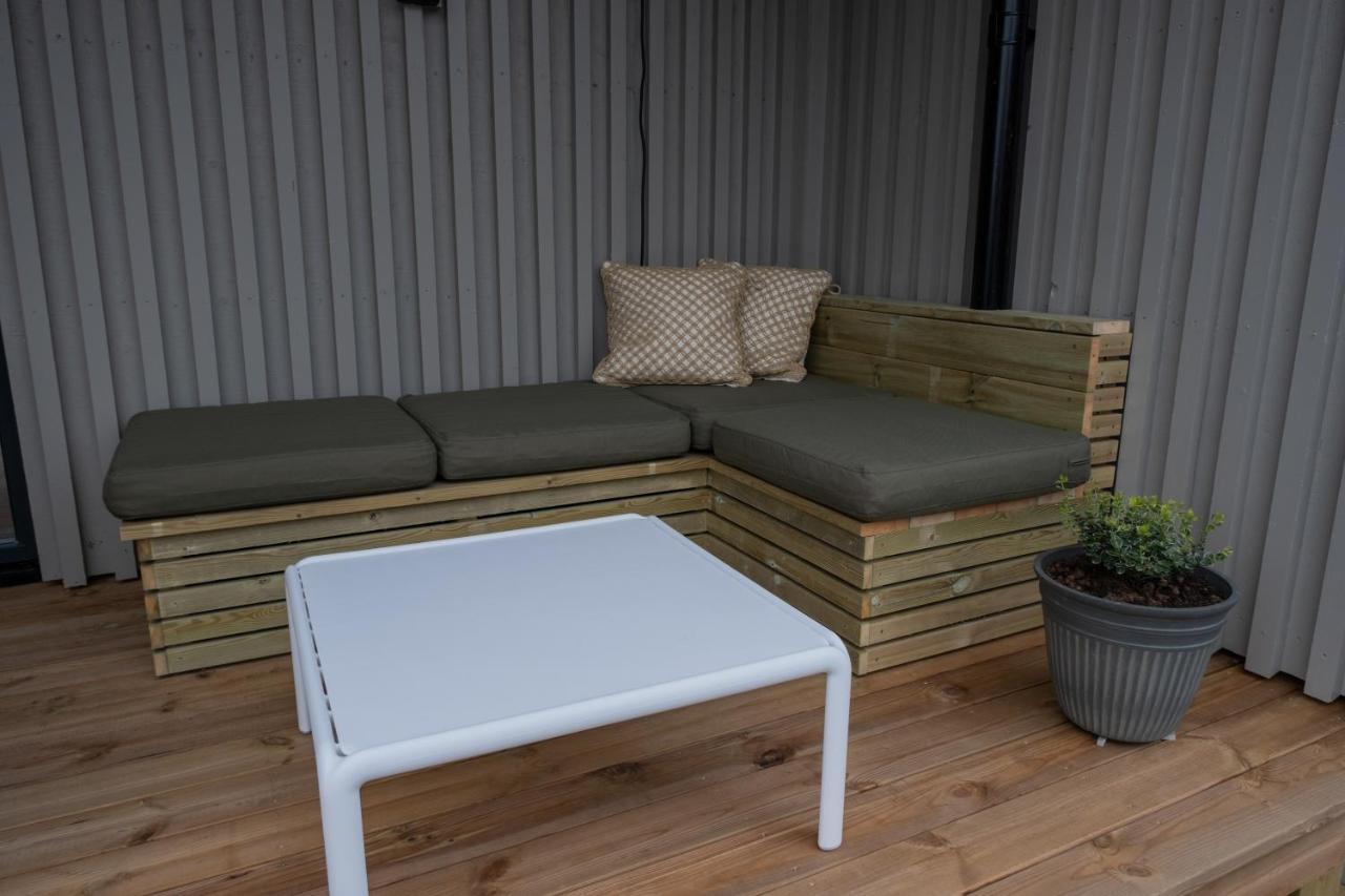 Modern Apartment In Henningsvaer Exterior photo